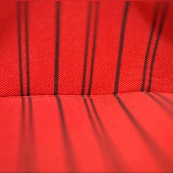 Authentic Louis Vuitton Neverfull GM monogram red cherry lining NEW - Picture 4 of 10